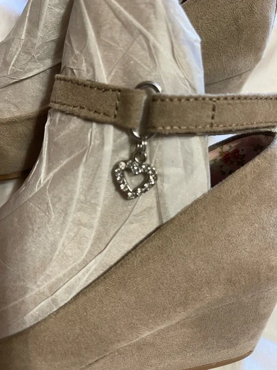 pop Taupe Mary Jane Dress Shoes with Ankle Strap Size 3 - Picture 7 of 8